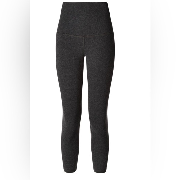 EUC Lululemon Wunder Under Crop (Roll Down)
Heathered Black 21” - Picture 2 of 7